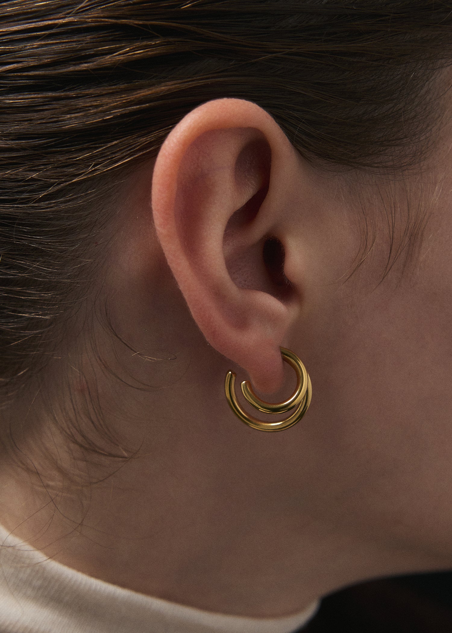 ゴールド]ダブルラインピアス – FLOA