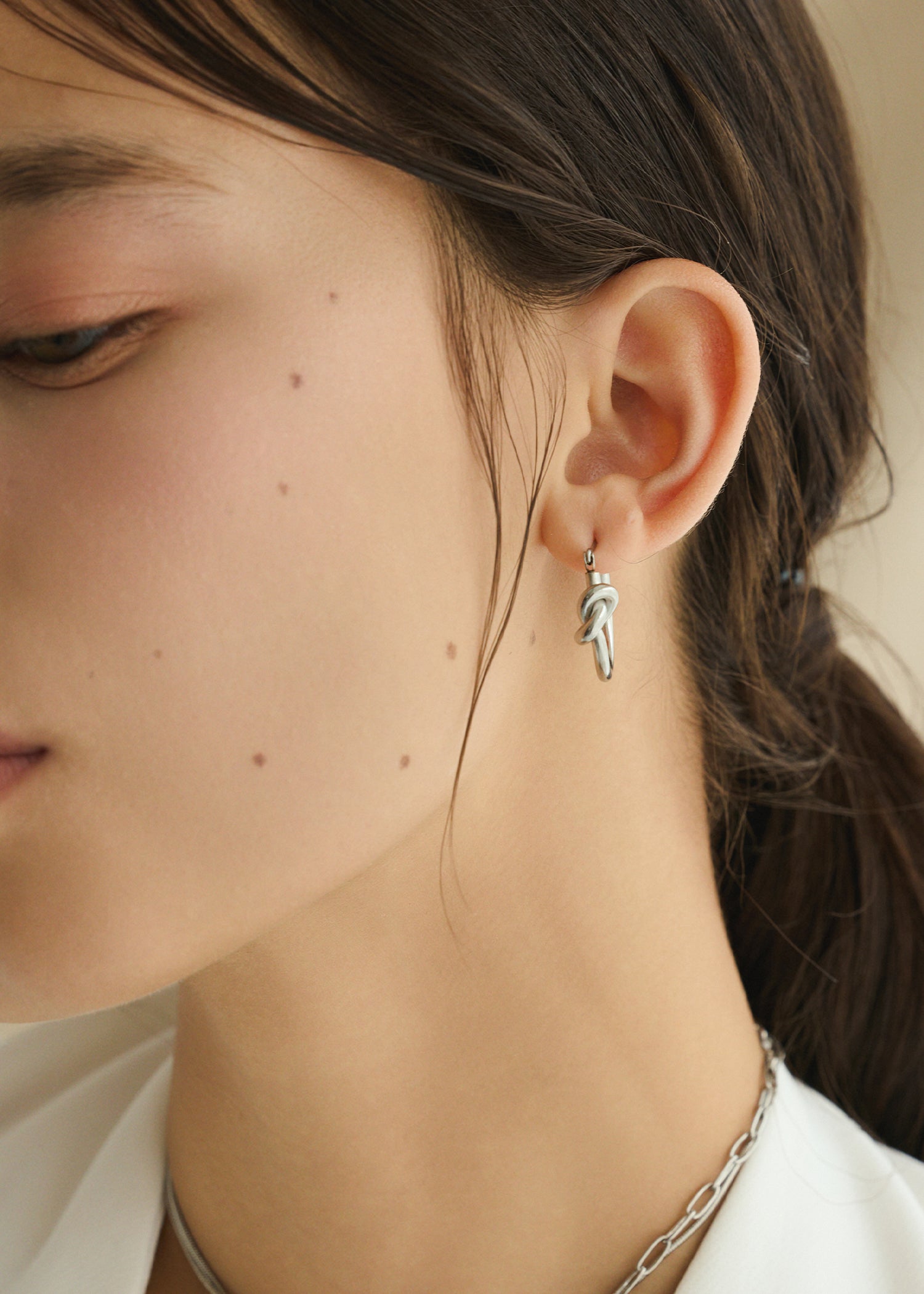 ピアス（片耳用） シルバーノットピアス
