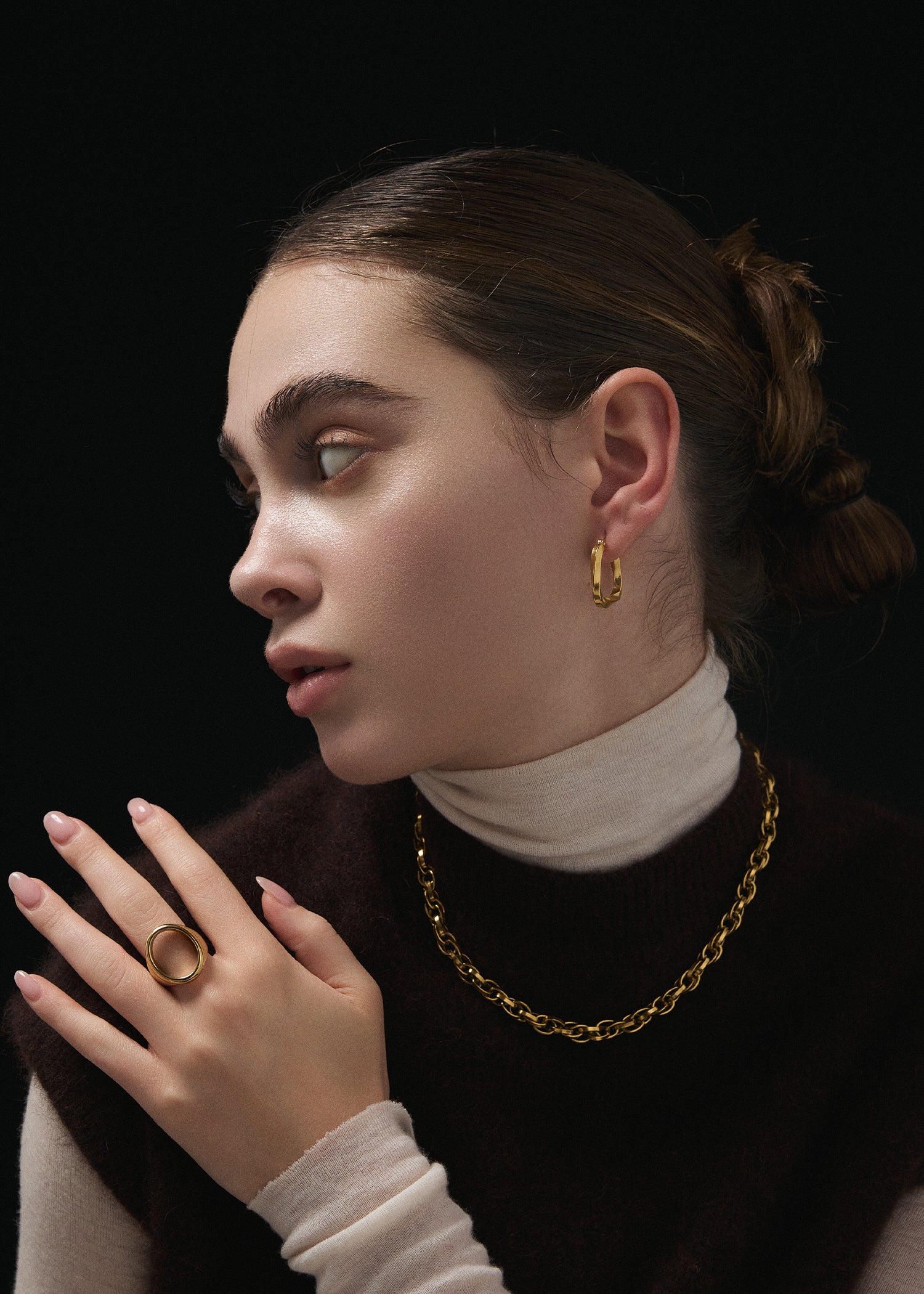 ゴールド]トライアングルフープピアス – FLOA