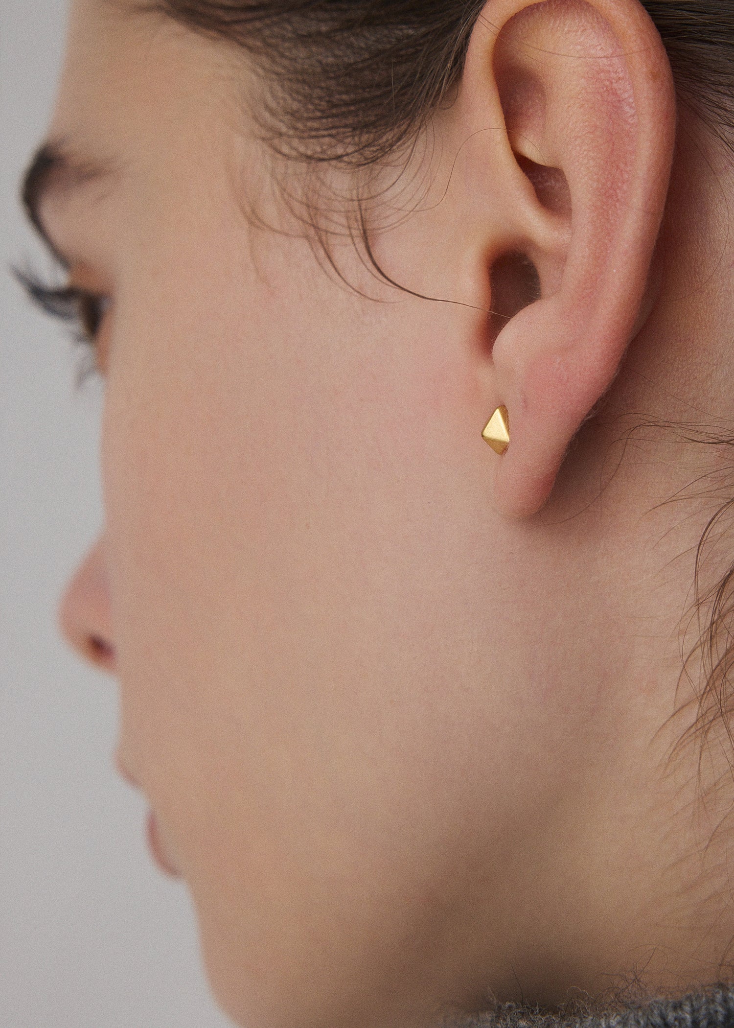 ゴールド]スタッズピアス｜金属アレルギー対応アクセサリー｜FLOA