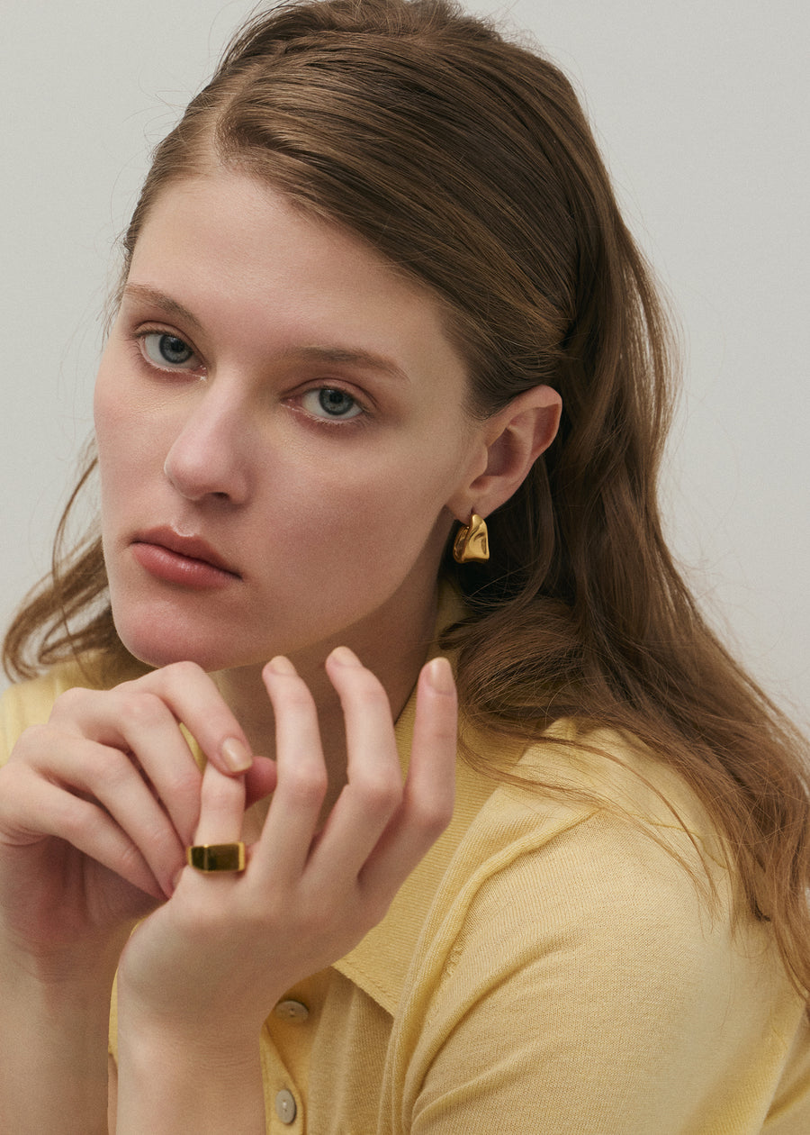 [ゴールド]ニュアンスカーブピアス