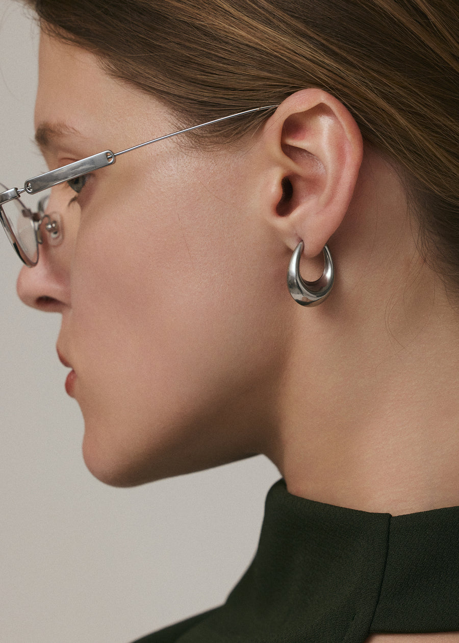 [シルバー]ボリュームオーバルピアス