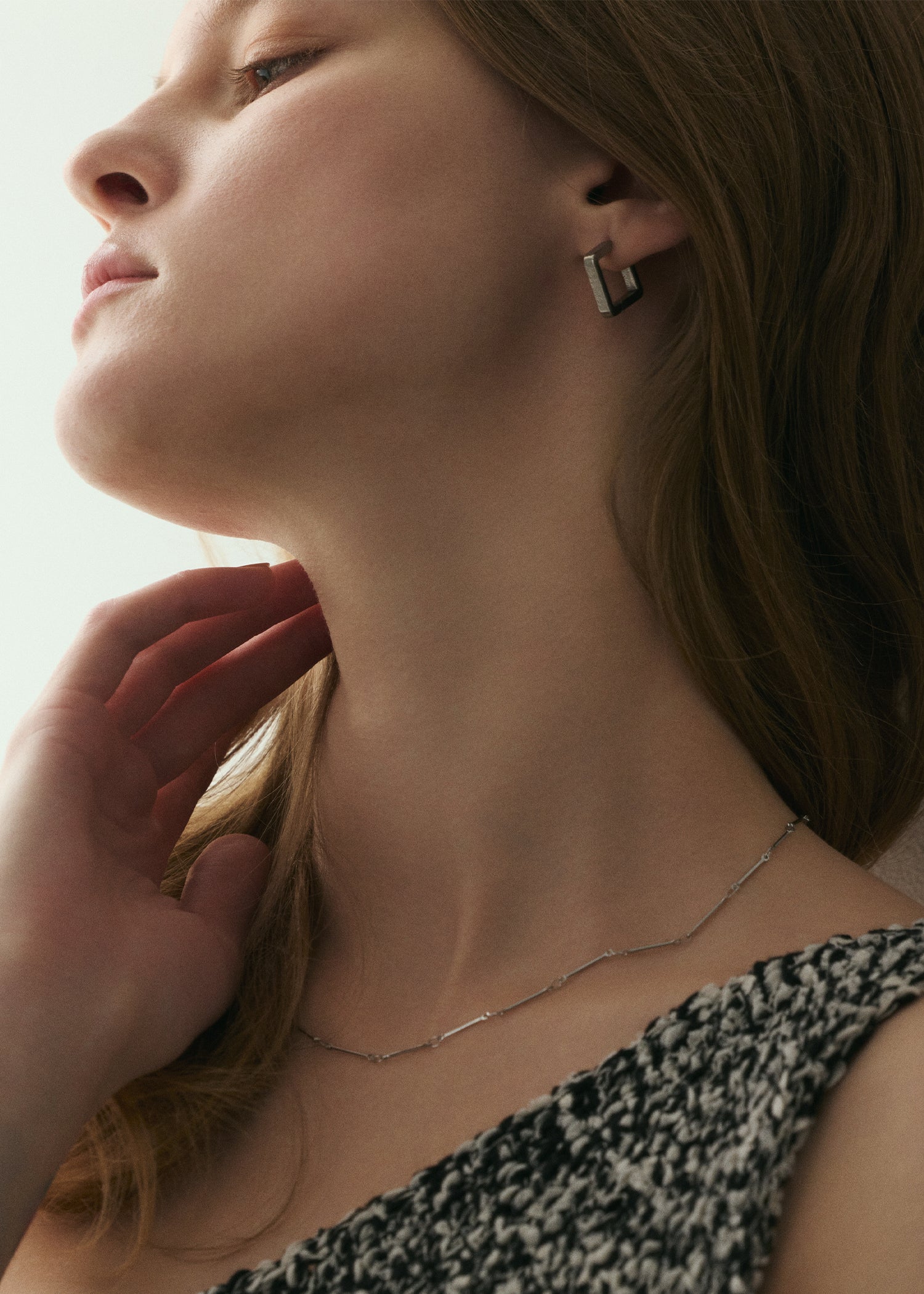【vintage】REBECCA Italy ピアス　ラウンド　シルバーカラー シルバー]ラッチスクエアピアス – FLOA